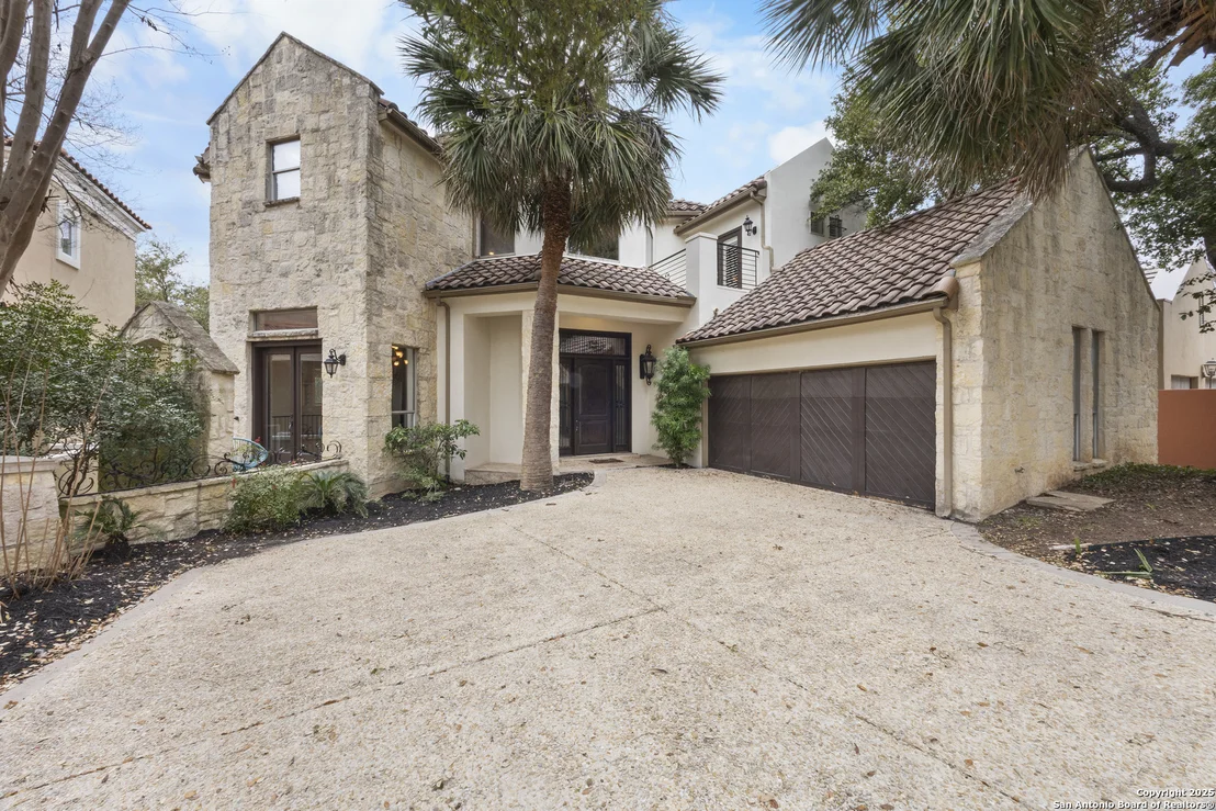 Photo of 25 STRATTON LANE