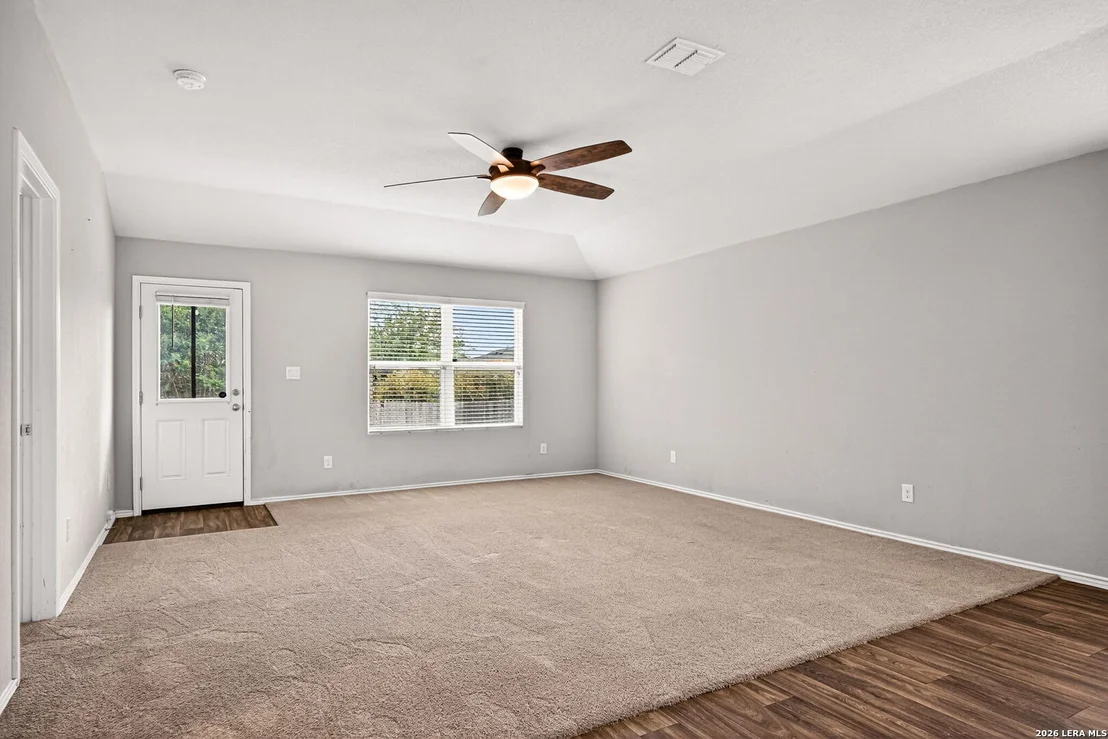 Photo of 4619 HEATHERS CROSS