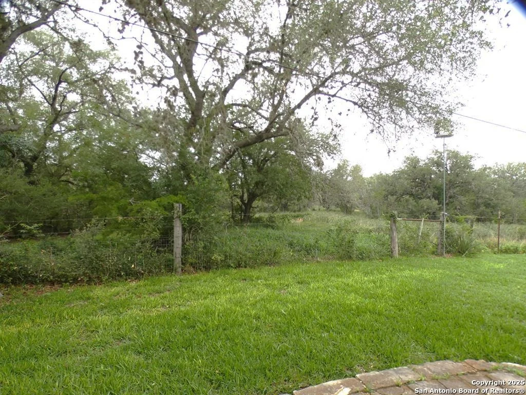 Photo of 40 Encino Loma