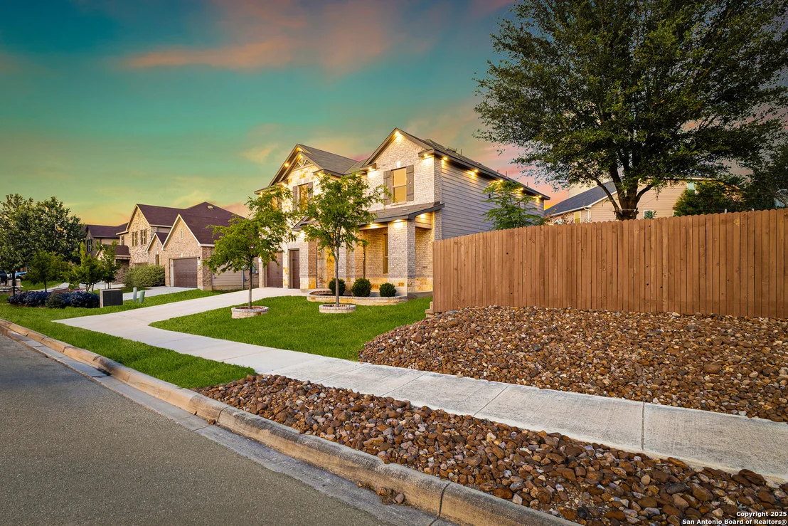 Photo of 244 Landmark Way