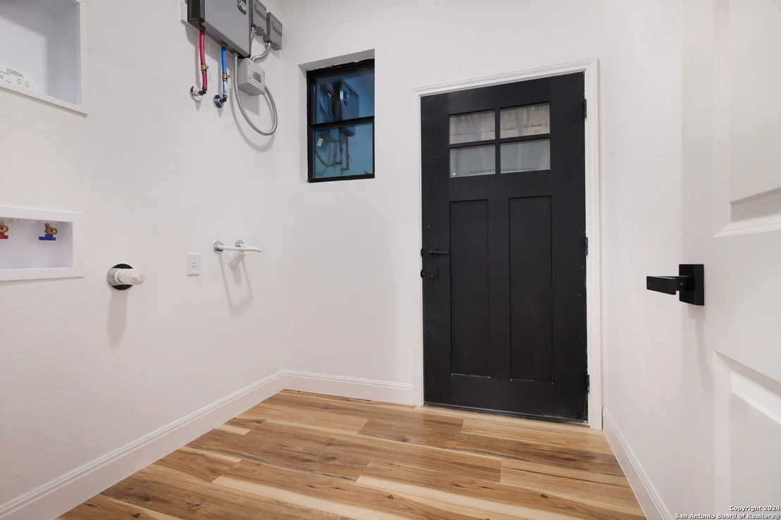 Photo of 1684 winding creek