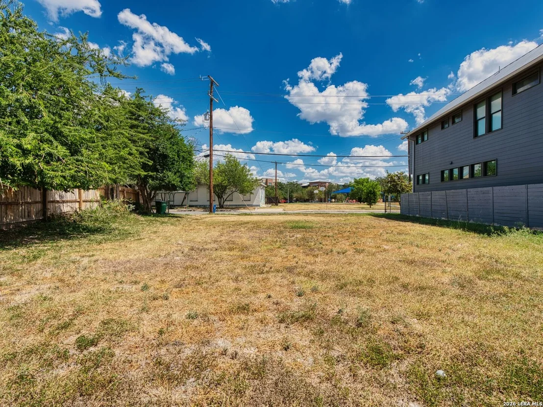 Photo of 421 Labor Street