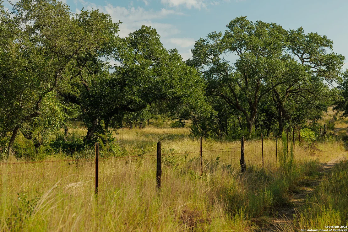 Photo of 3067 Ranch Road 1888