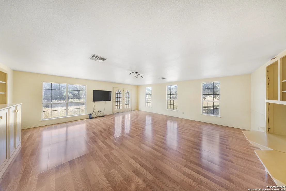 Photo of 3100 ROLLING OAKS DR