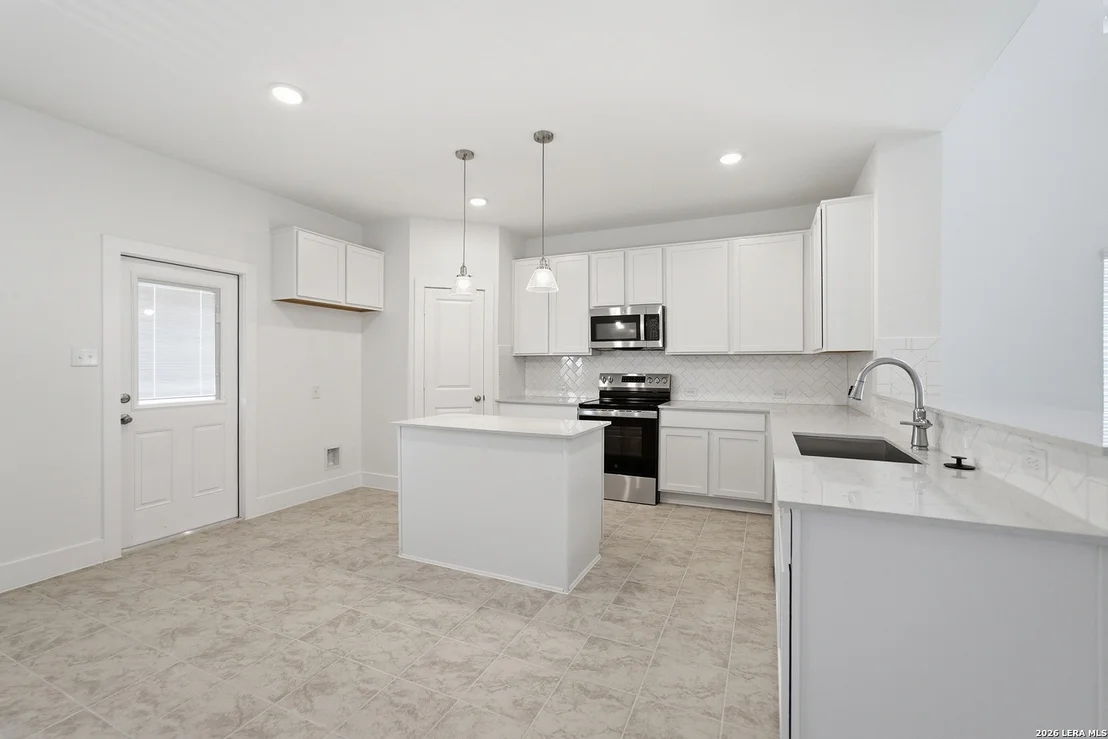 Photo of 11806 GLENDORA RUN