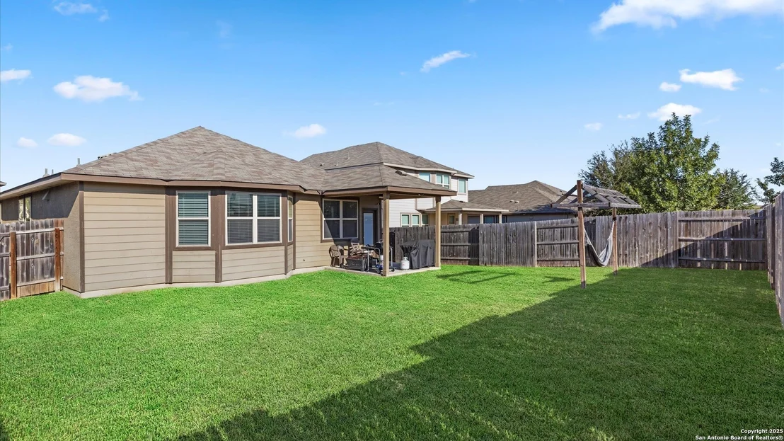 Photo of 13218 Bucktree