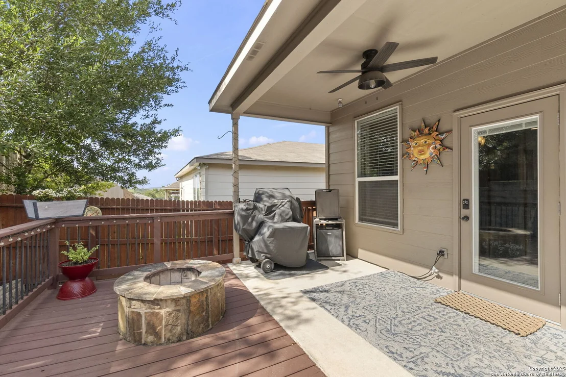 Photo of 27320 Paraiso Manor