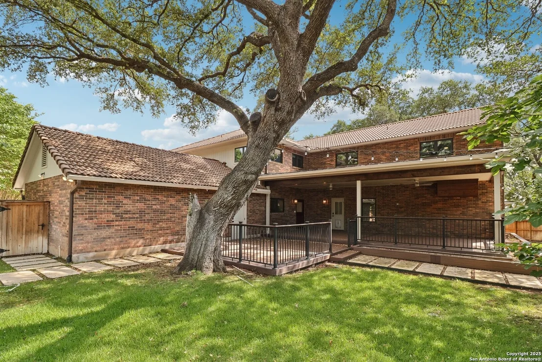 Photo of 3902 Creek Pt