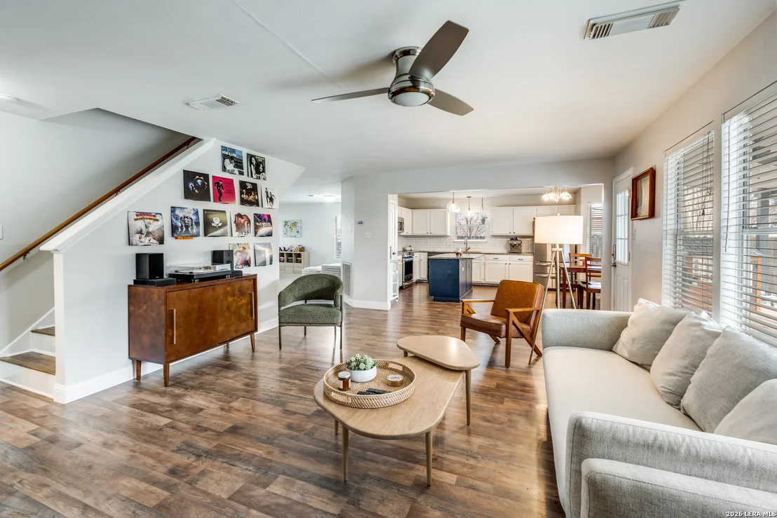 Photo of 1017 Silvertree