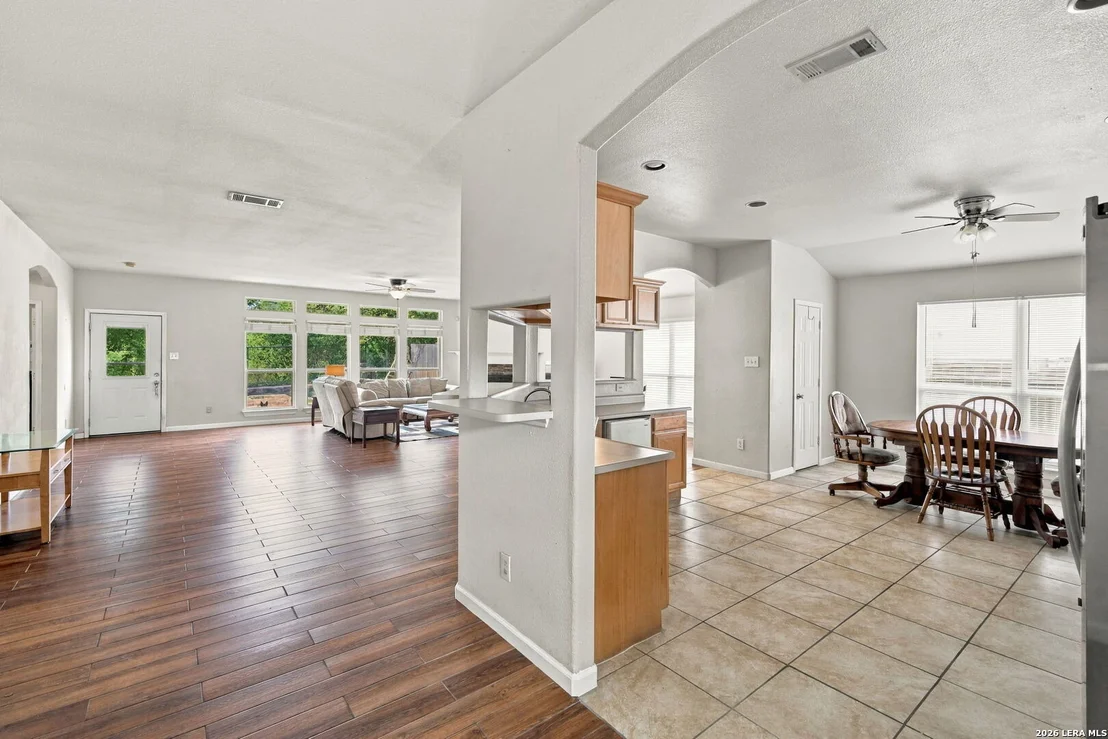 Photo of 1307 Bluff Forest