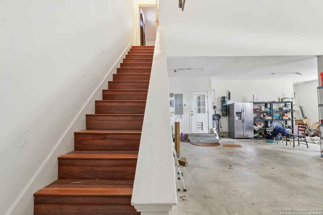 Photo of 2905 Hidden Elm