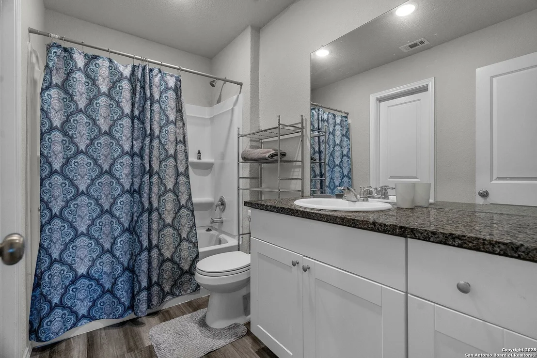 Photo of 4211 VOLCANO WAY