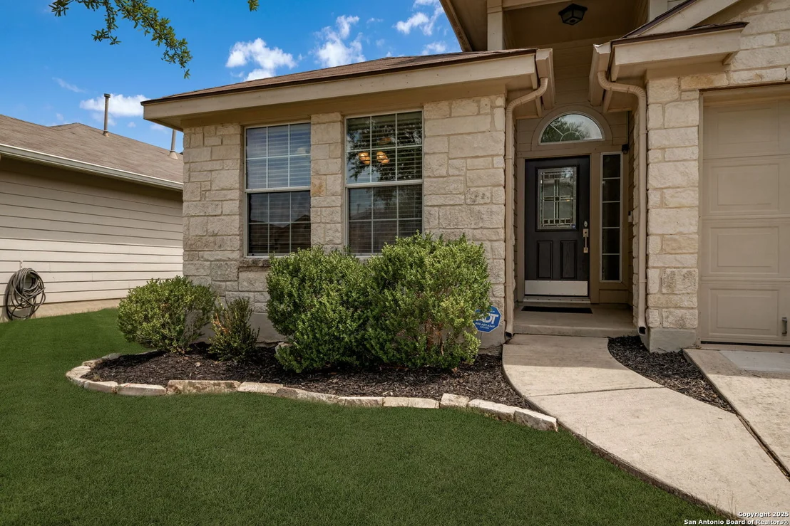 Photo of 8434 Blackstone