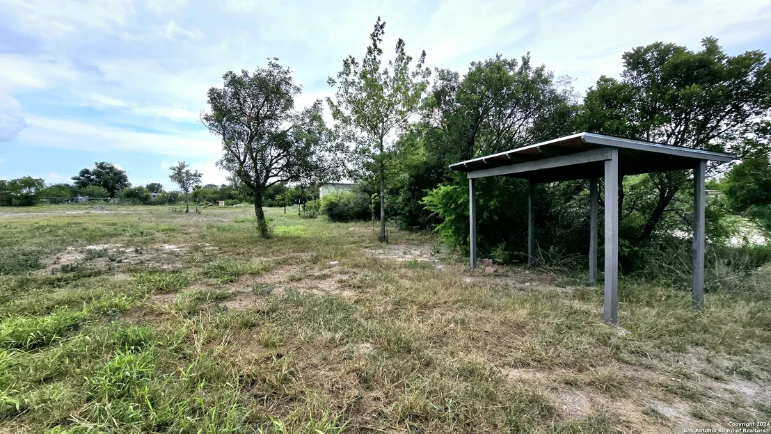 Photo of 374 COUNTY ROAD 574