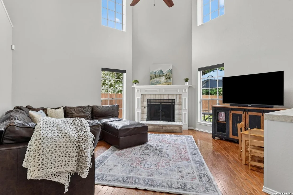 Photo of 2451 OAKLINE DR