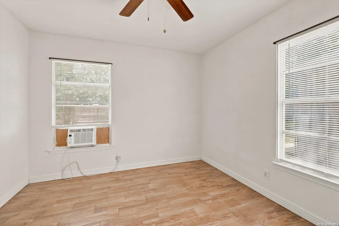 Photo of 4359 WILD OAK DR