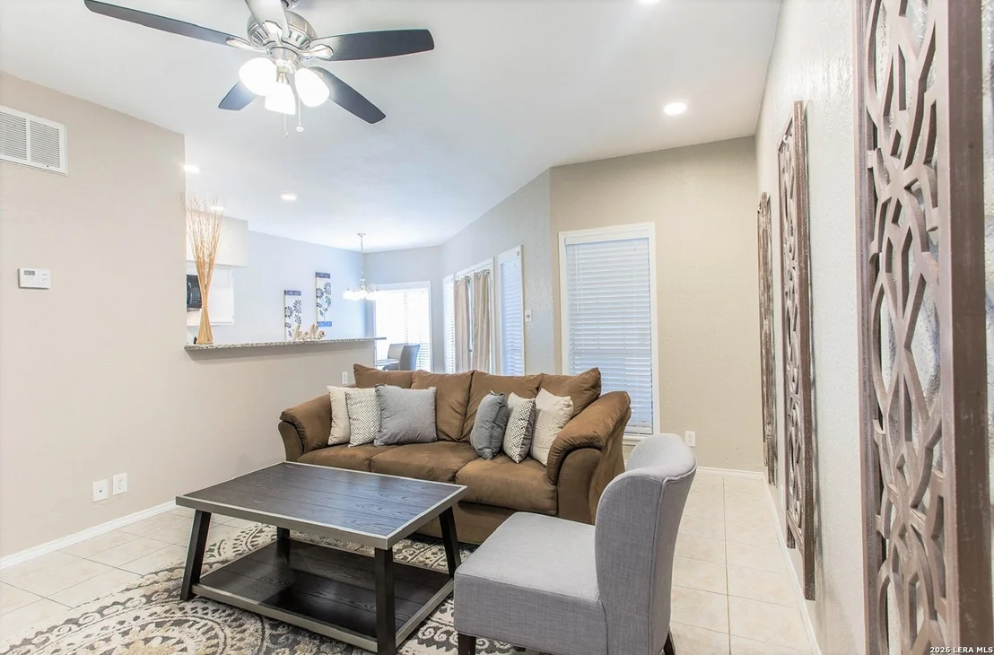Photo of Unit 253 at 8633 Datapoint