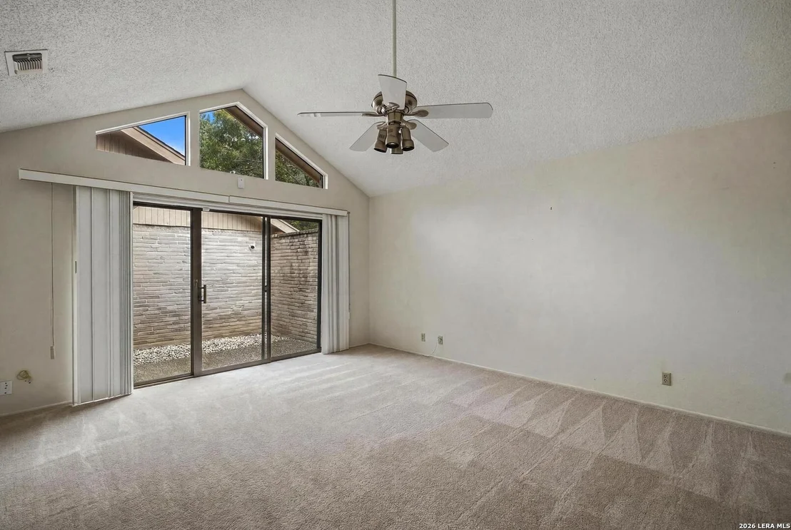 Photo of 3711 HUNTERS CIR