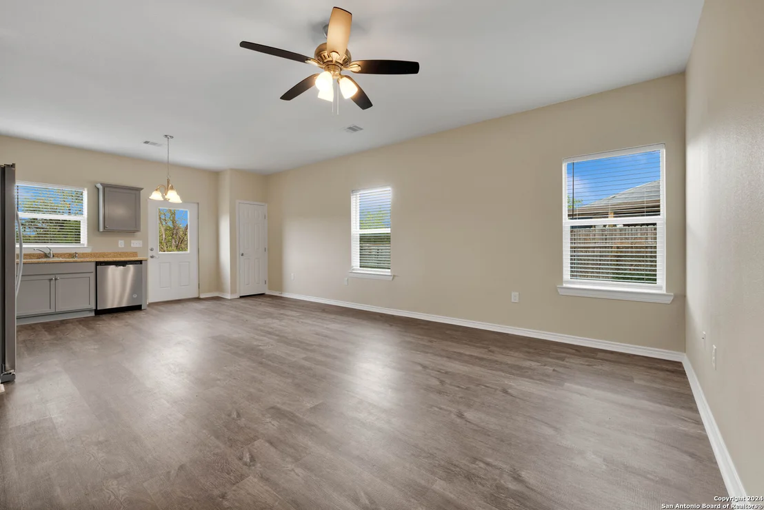 Photo of 514 PRECIOUS DR