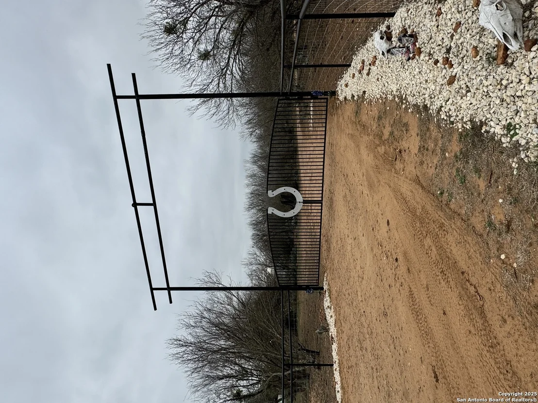 Photo of 3075 County Road 5710