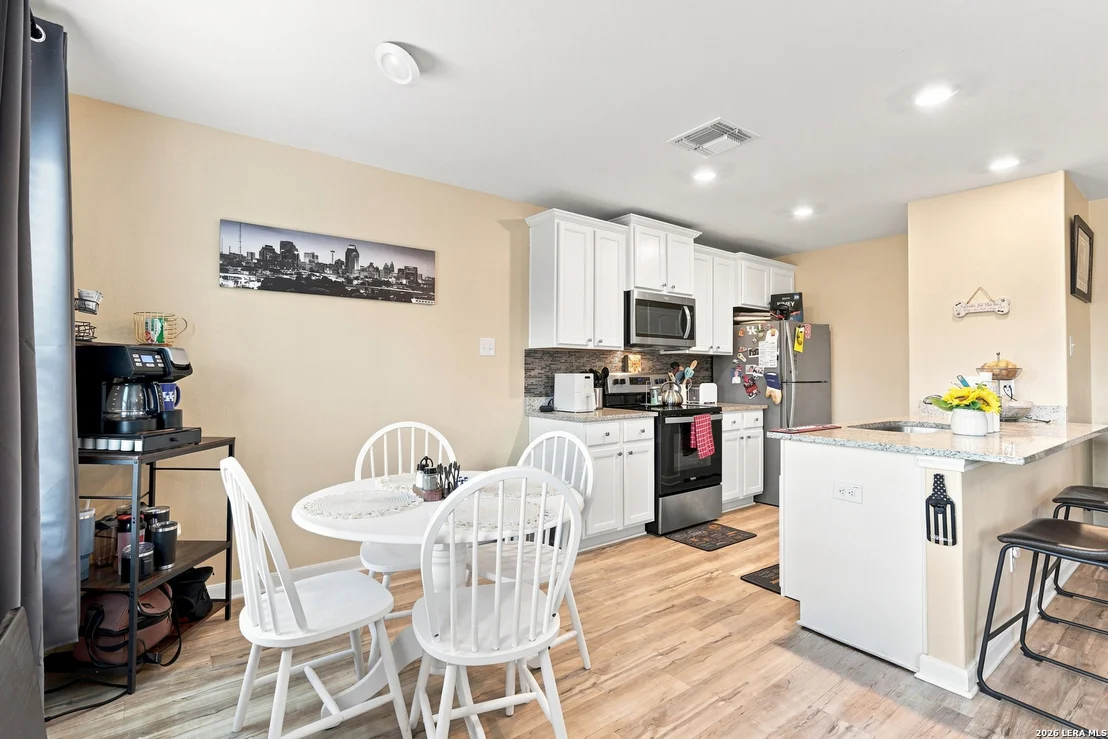 Photo of 16000 STRATFORD CV
