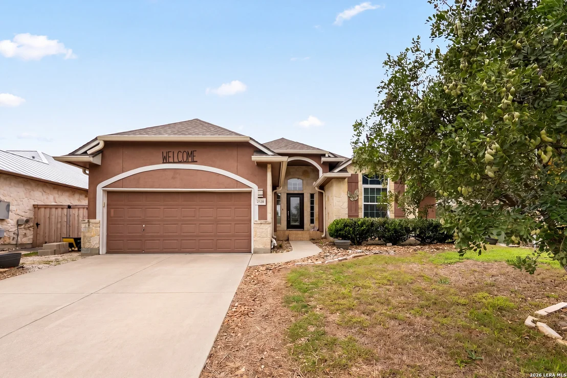 Photo of 2128 Stonehaven