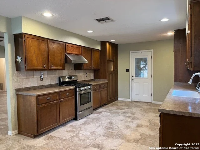Photo of 1216 Mockingbird