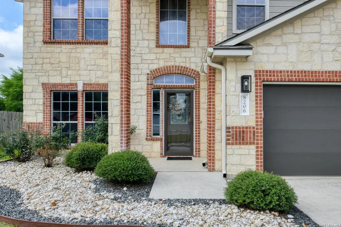 Photo of 8206 VALLEY WL