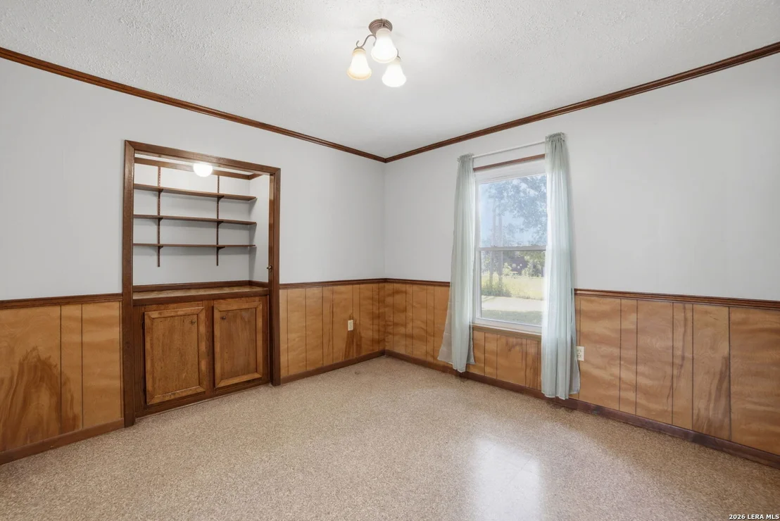 Photo of 225 LOWER LACOSTE RD