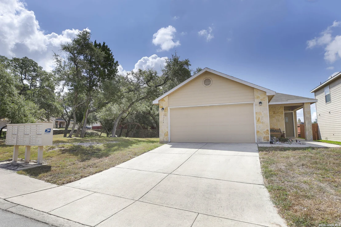 Photo of 3714 Hideaway
