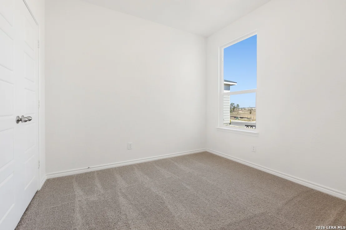 Photo of 10042 JAGGER AVENUE