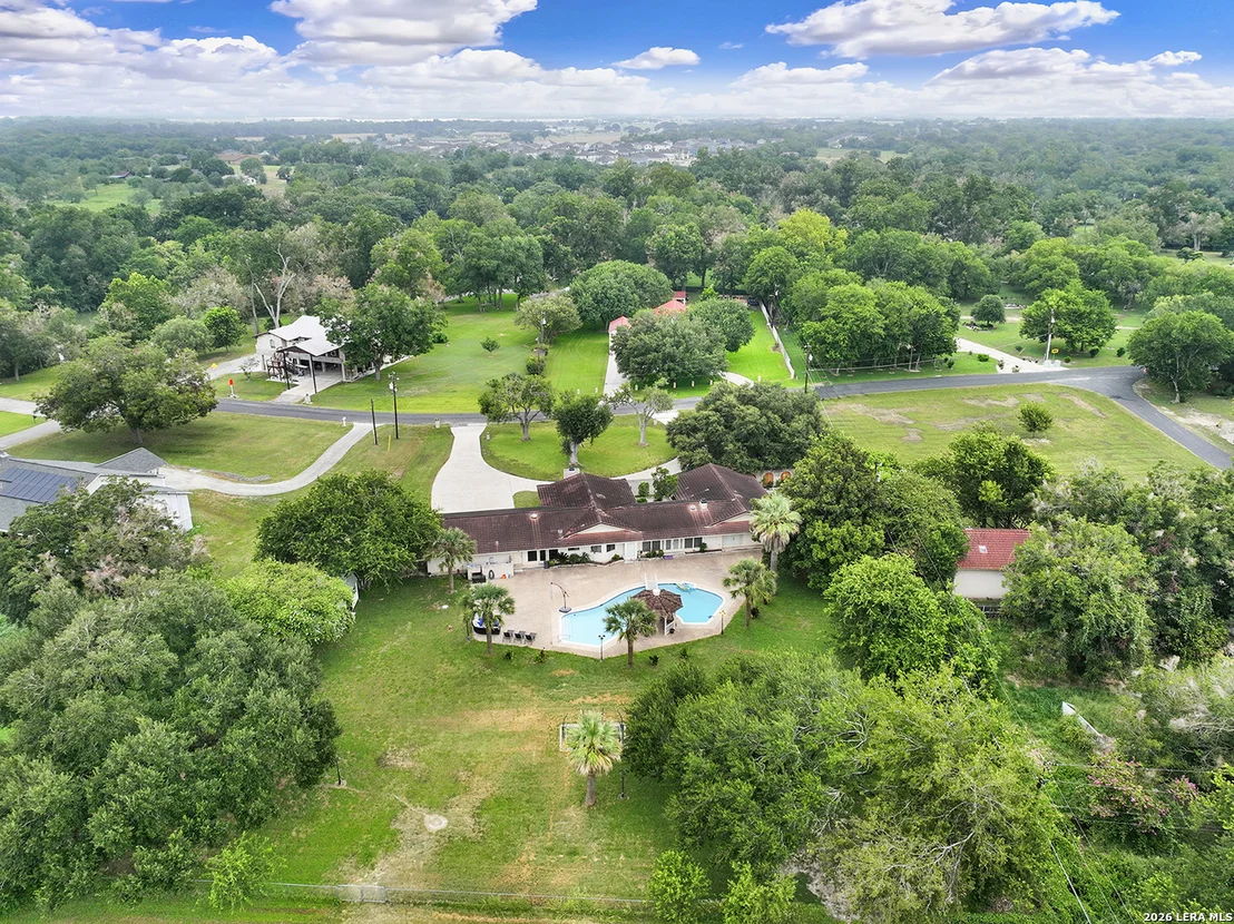 Photo of 5 AUGUSTA DR