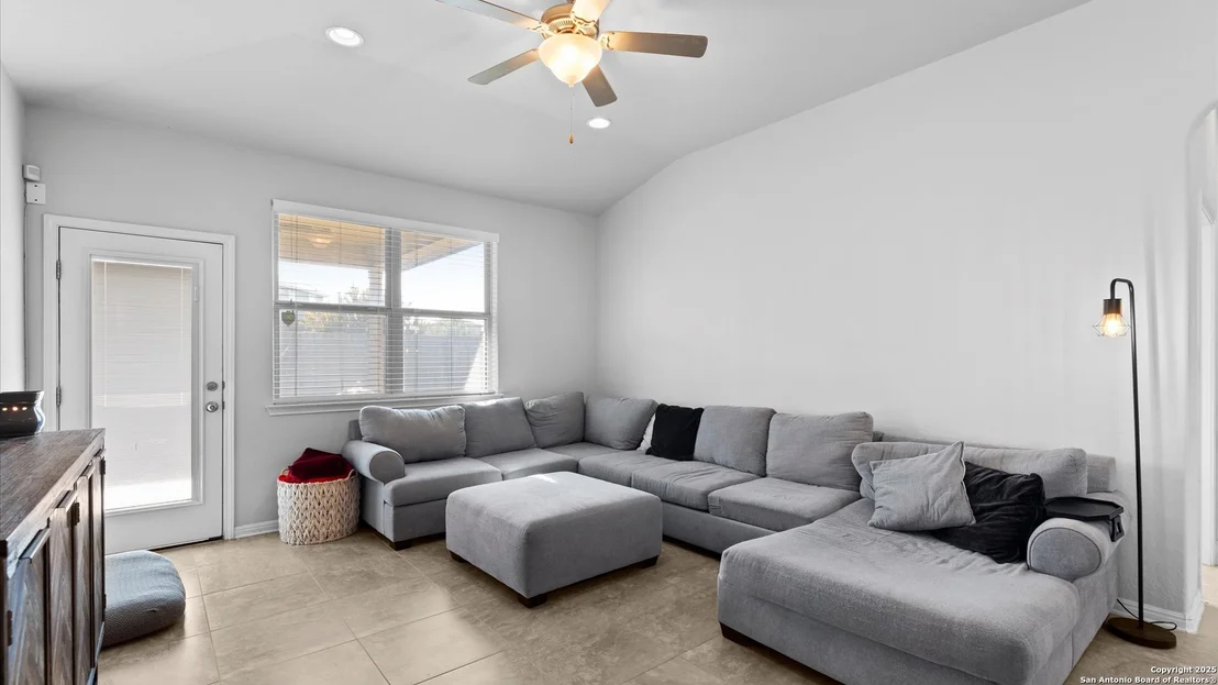 Photo of 13218 Bucktree