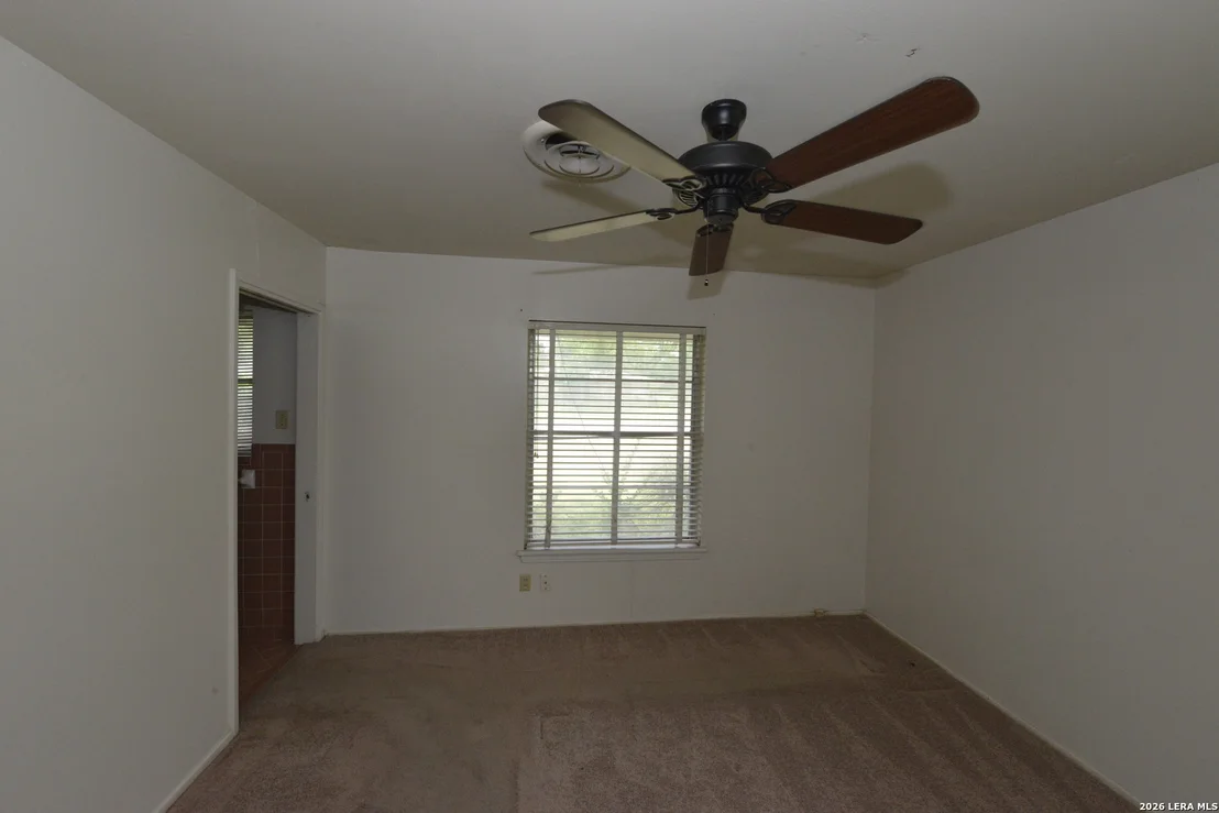Photo of 222 ZEPHYR DR