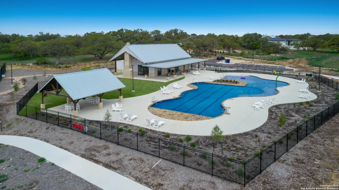 Photo of 718 post oak ridge