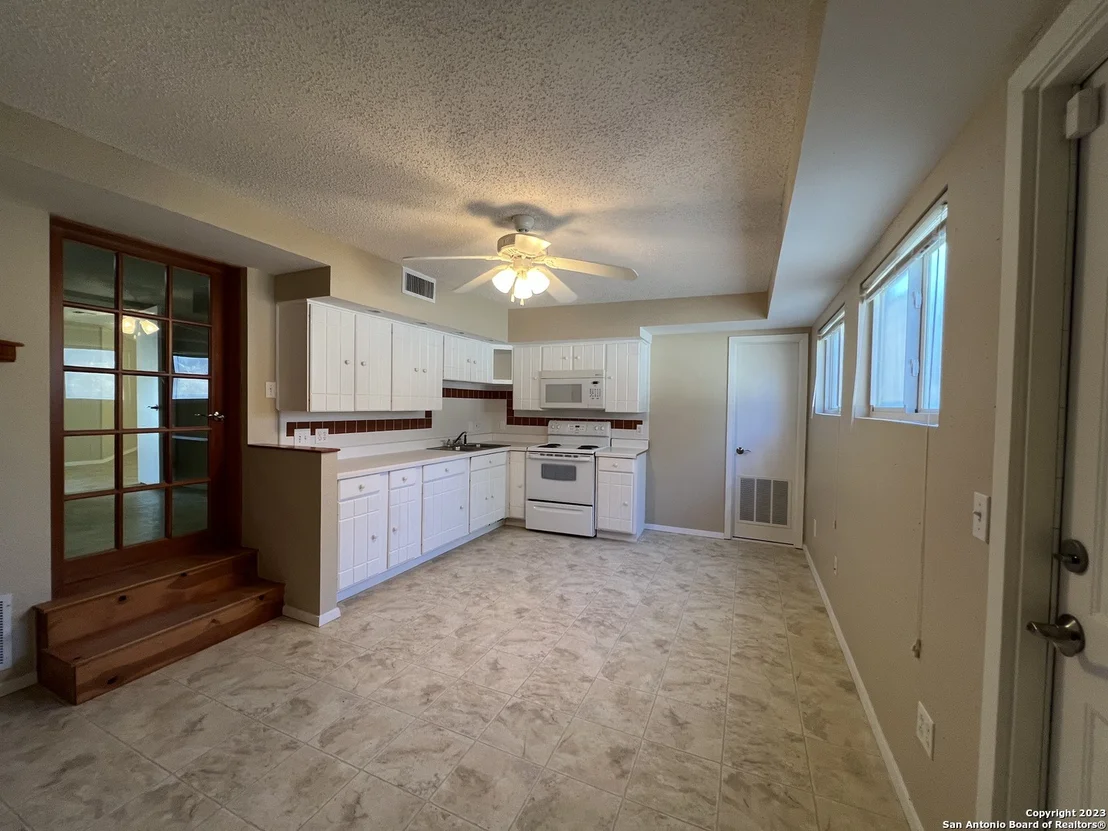 Photo of 119 CEDAR TREE LN