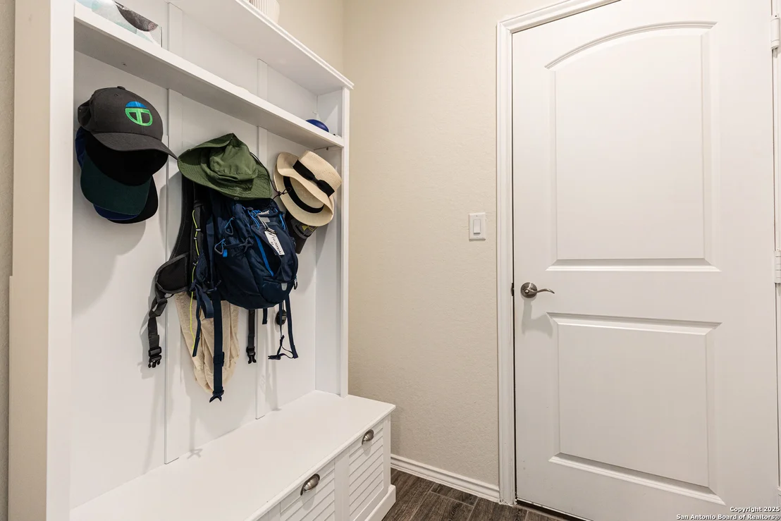 Photo of 7421 Cimarron Lake