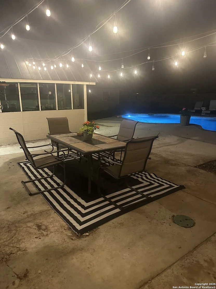 Photo of 503 Mockingbird