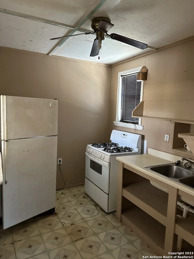 Photo of 401 Calle Hidalgo