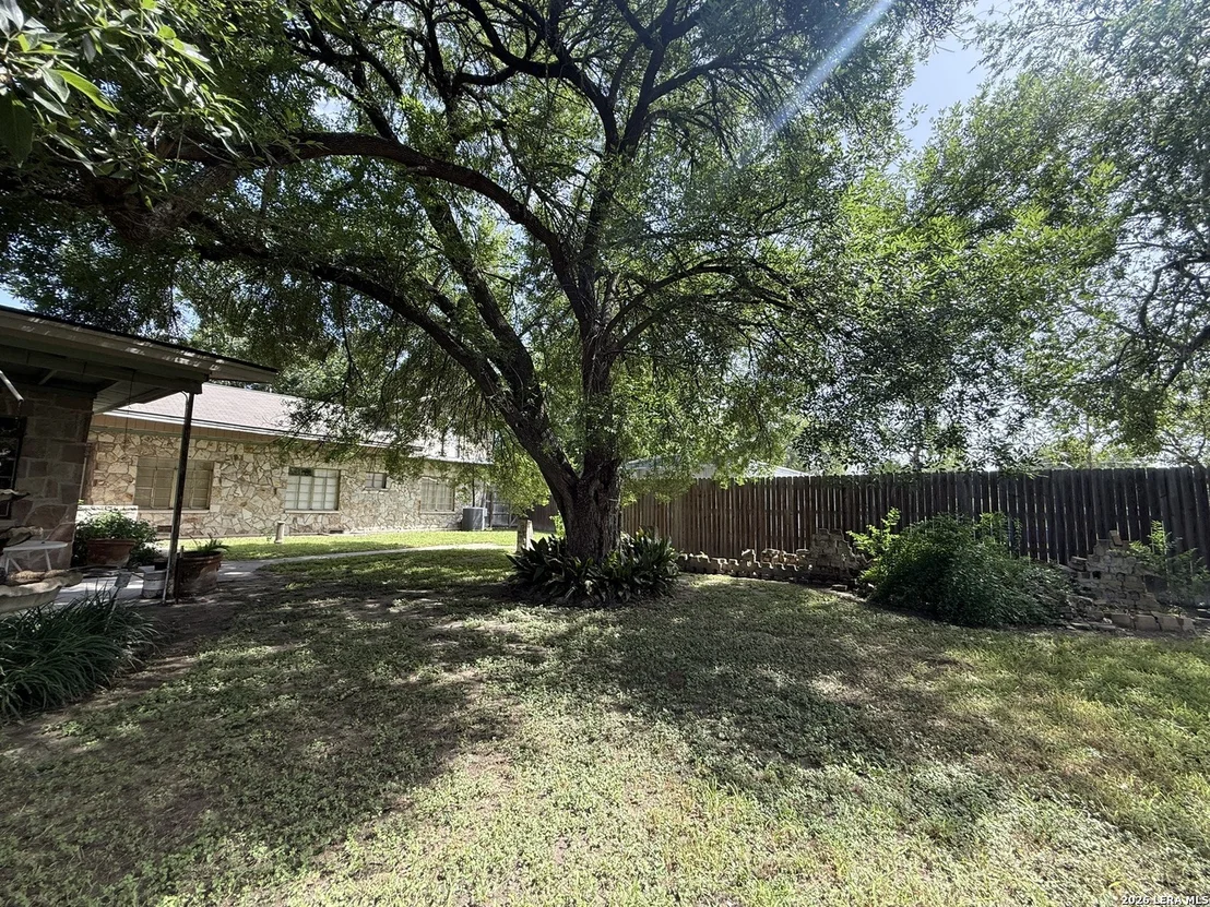 Photo of 100 Hazel Ave