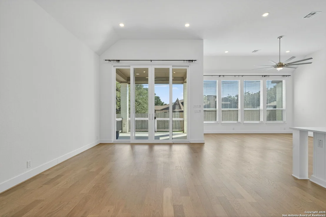Photo of 8608 Shady Gate