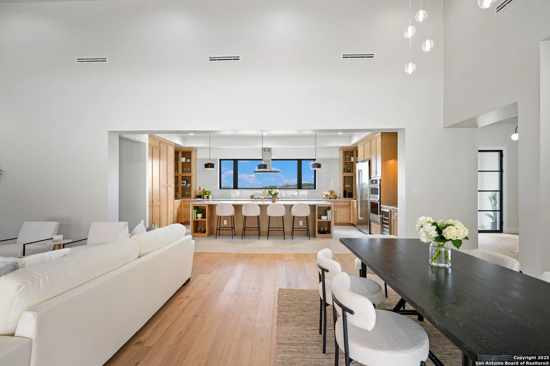Photo of 9539 Lenox Hill