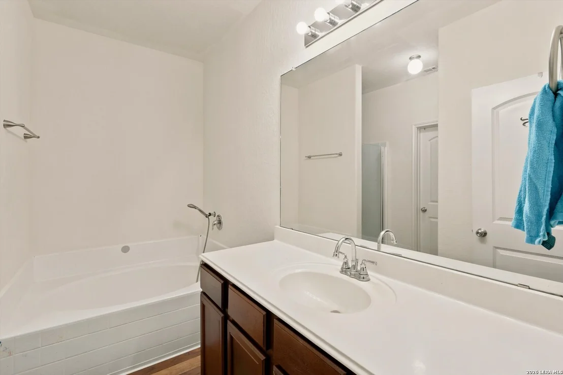 Photo of 6643 Luckey Pine