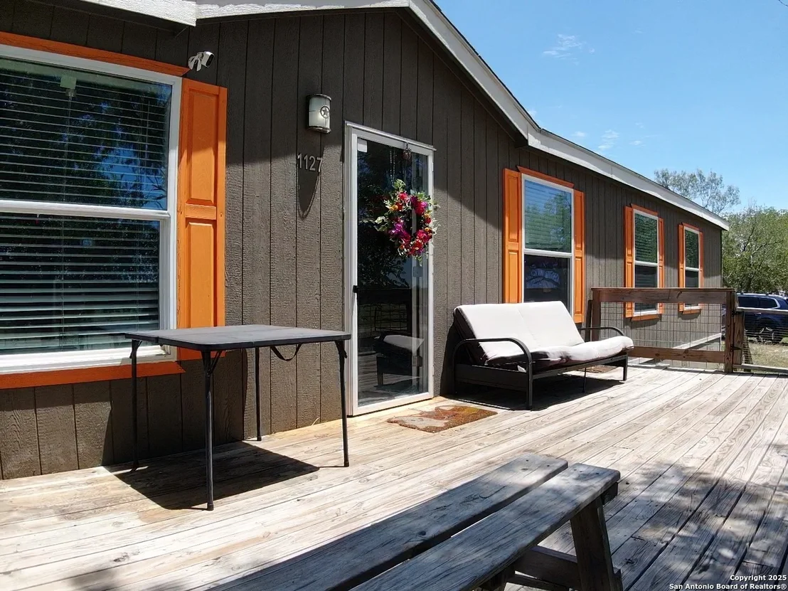 Photo of 1127 County Road 773