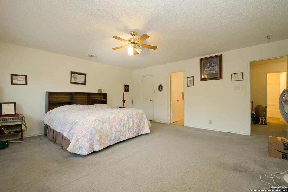 Photo of 7724 Wood Bluff