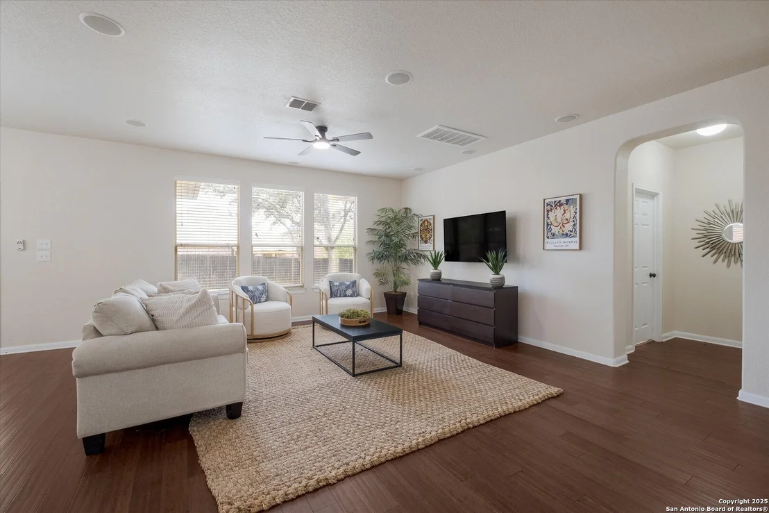 Photo of 8111 Jalane Park