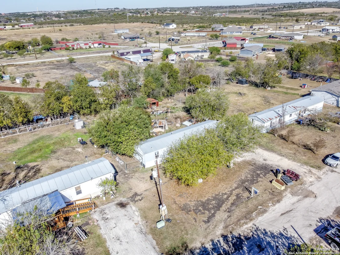 Photo of 1122 Valeria