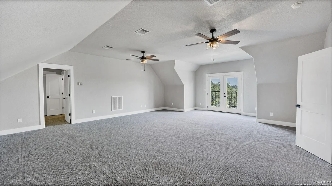 Photo of 725 Winding View