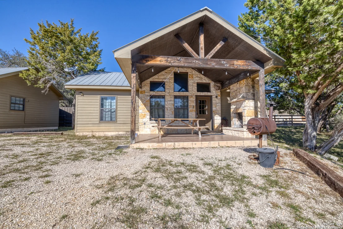 Photo of 1546 CR 348 (RIVER RD)
