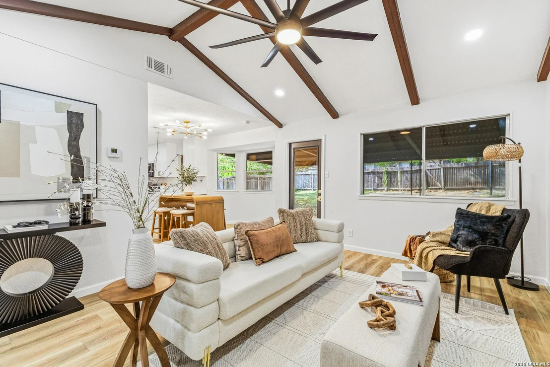 Photo of 6707 FOREST GRV